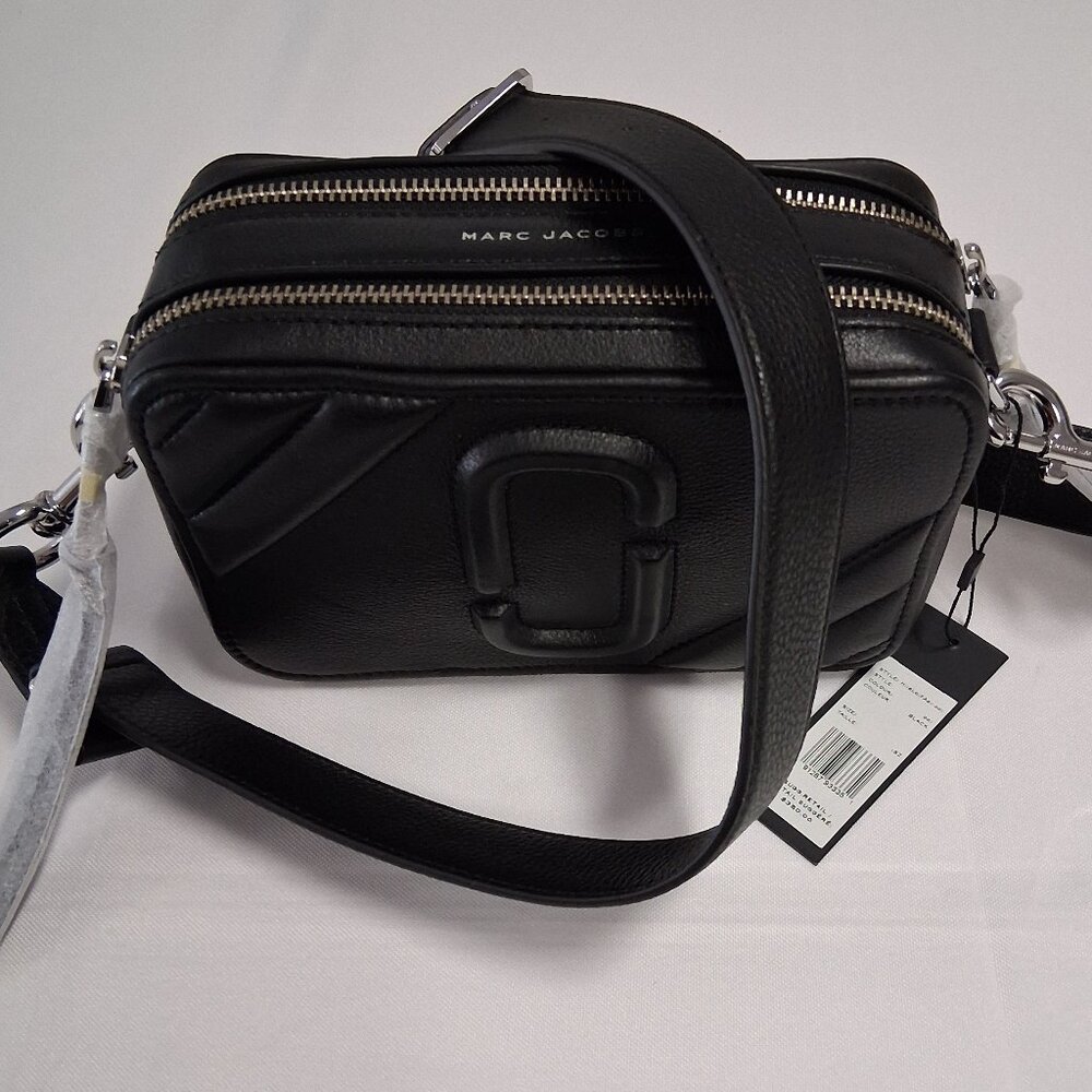 Marc Jacobs The Moto Shot 21 – Black Model: H115L01FA21